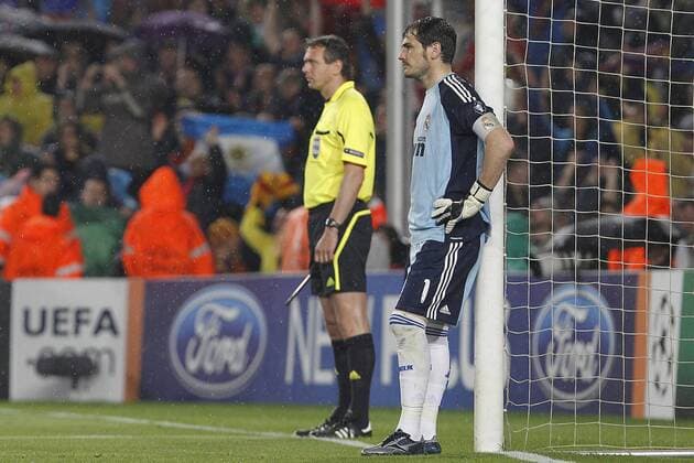 Real Madrid s Iker Casillas dejected, FC Barcelona - Real CF Madrid ---  (24143339)