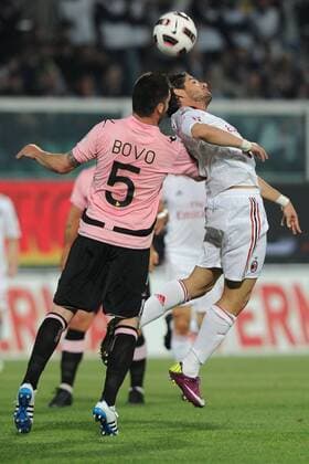 US Palermo (rosa) - AC Mailand (weiß), Alexandre Pato (R), Cesare Bovo 