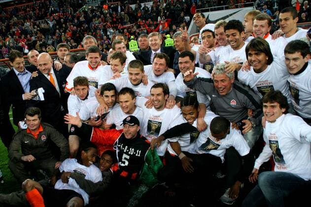 FC Shakhtar Donetsk - Premyer Liga winner 2010 2011 secures Ukraine football championship after defeating 2:0 FR Metallurg in Donieck on 7th May 2011.  o0 Siegerfoto