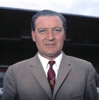 Matt Gillies MANAGER Nottingham Forest Photocall 1971 72 season 2 08 1971 