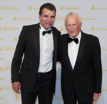 Sport Berlin 20.05.2011 Verleihung der Golden Sportpyramide Heiner Brand (Handball Bundestrainer) Bernhard Kempa (Handball)