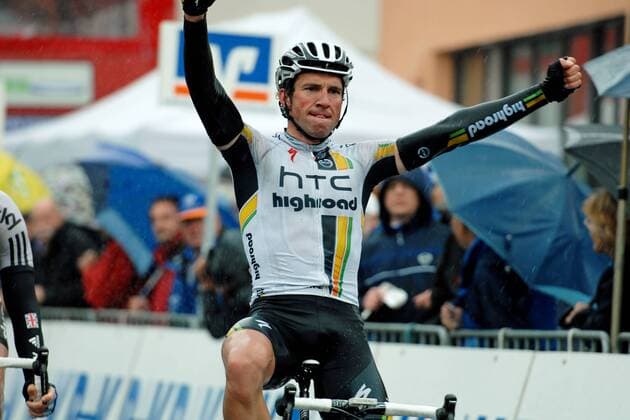 Michael ALBASINI ( SWI Team HTC - Highroad ) gewinnt die 3.Etappe vor Geraint THOMAS ( GBR SKY Professional Cycling Team ) und Wesley SULZBERGER ( AUS FDJ ) - Bad Gögging nach Aichach 180.5 km - Event: 32. Bayern Rundfahrt 2011 - Location: Bad Gögging - Bayern - Deutschland - Europa - Datum: 27.05.2011 - Contact