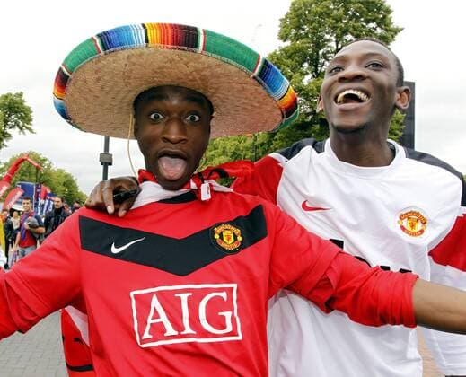 FUSSBALL - CL, LONDON,ENGLAND,28.MAI.11 - FUSSBALL - UEFA Champions League, Finale, Manchester United Fans.  o0 kurios Komik