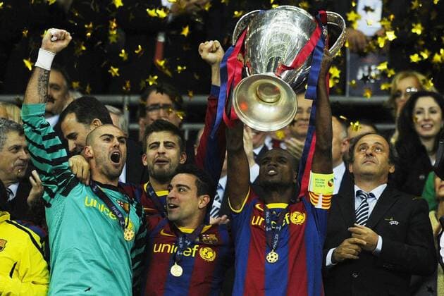 Finale Champions League FC Barcelona vs Manchester Utd winner Barcelona --- LtR Victor Valdes, Xavi, Eric Abidal  o0 Pokal Trophäe Objekte