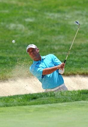3 June 2011: Chris Di Marco blasts out of the bunker on number two during the Memorial Golf Tournament second round of play at Muirfield Village Golf Course in Dublin, OH. PGA Golf Herren JUN 03 Memorial - Second Round Icon154110603014 EDITORIAL USE ONLY