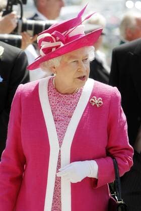 Horse Racing - The Derby The Queen arrives at the derby at Epsom Racecourse  Elizabeth II