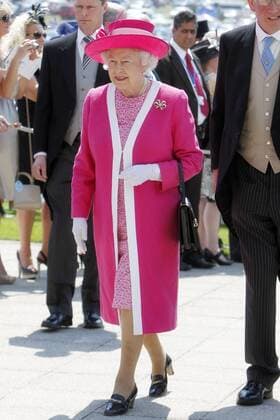 Horse Racing - The Derby The Queen arrives at the derby at Epsom Racecourse  Elizabeth II