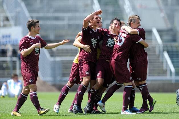 U19 Junioren Fussball Bundesliga : Saison 2010 2011 Endrunde um die Deutsche Meisterschaft TSV 1860 Muenchen - 1 FC Kaiserslautern 12.06.2011 JUBEL um Dennis Kopf (1FC Kaiserslautern) 