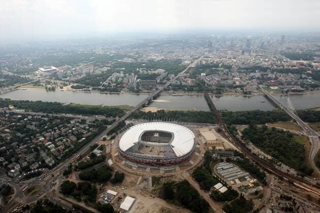 WARSAW CAPITAL CITY OF POLAND - EAGLE VIEW STADION SRODMIESCIE --- NATIONAL STADIUM VISTULA RIVER DOWNTOWN --- Newspix.pl  110616PYK018 o00 Euro