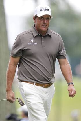June 17, 2011 - Bethesda, Maryland, U.S. - PHIL MICKELSON walks to the green on hole 7 during the second round of play at the U.S. Open Golf 2011 - US Open Second Round - ZUMAb21