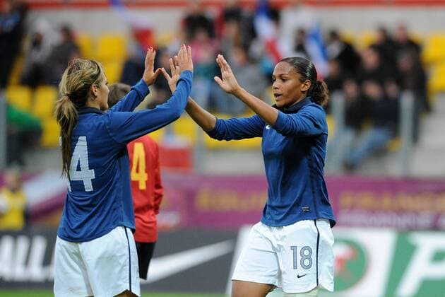 Football : France Belgique - Match amical - 18.06.2011 Marie-Laure Delie et Louisa Necib (France) Football : France Belgique - Match amical - 18.06.2011 N.LeGouic FEP Panoramic 