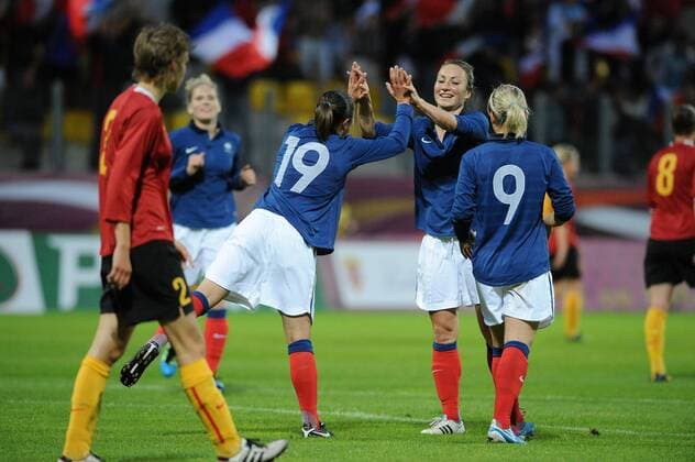 Football : France Belgique - Match amical - 18.06.2011 Sandrine Bretigny et Gaëtane Thiney (France) Football : France Belgique - Match amical - 18.06.2011 N.LeGouic FEP Panoramic 