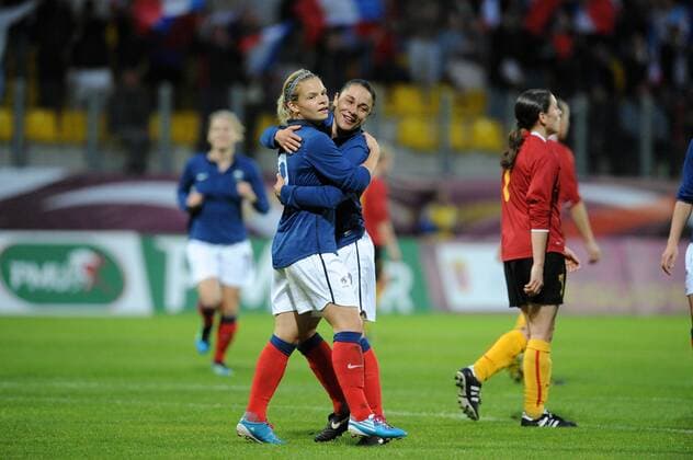Football : France Belgique - Match amical - 18.06.2011 Eugenie Le Sommer et Sandrine Bretigny (France) Football : France Belgique - Match amical - 18.06.2011 N.LeGouic FEP Panoramic 