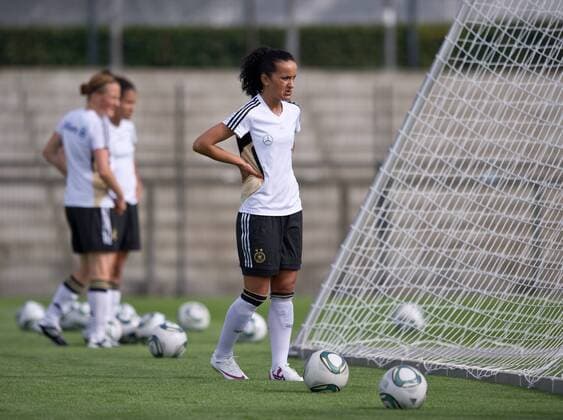 Fatmire BAJRAMAJ Fussball Offizielles öffentliches Training der deutschen Frauen-Fussballnationalmannschaft in Berlin, Deutschland am 21.06.2011,
