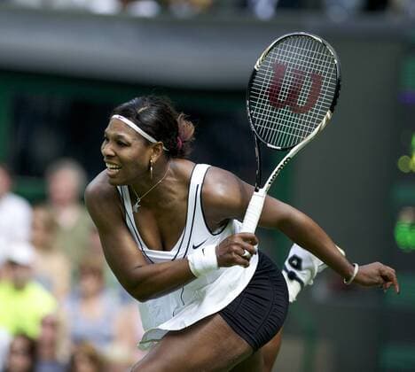 Tennis: Wimbledon Championship 2011, Serena Williams (USA) in action during the Ladies Singles 1st Round match on day two of the Wimbledon Lawn Tennis Championships at the All England Lawn Tennis and Croquet Club. xHOCHxZWEIx xPropagandax 