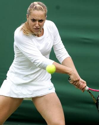 TENNIS - WTA, Wimbledon 2011 LONDON,ENGLAND,22.JUN.11 - TENNIS - WTA Tennis Damen Tour, Wimbledon 2011, Grand Slam. Bild zeigt Sabine Lisicki (GER). 