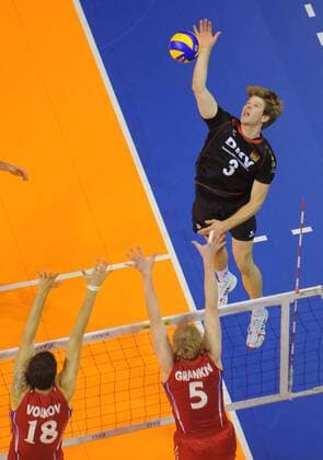 Volleyball Berlin 23.06.2011 World League Herren Deutschland (GER) - Russland (RUS) Sebastian Schwarz Alexander Volkov Sergey Grankin