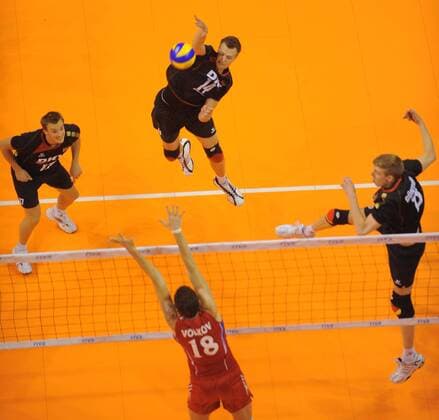 Volleyball Berlin 23.06.2011 World League Herren Deutschland (GER) - Russland (RUS) Robert Kromm Alexander Volkov (18)