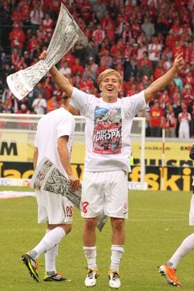 LEWIS HOLTBY - FSV MAINZ 05 feiert den Einzug in die Europaleague - 14.5.11