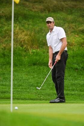 June 24, 2011 - Cromwell, Connecticut, U.S - Geoff Ogilvy watches his chip fall short of the 14th hole cup in the second round of the Travelers Championship at the TPC River Highlands on Friday. PGA Golf Herren 2011 - Jun 24 - Travelers Championship Second Round - ZUMAq39