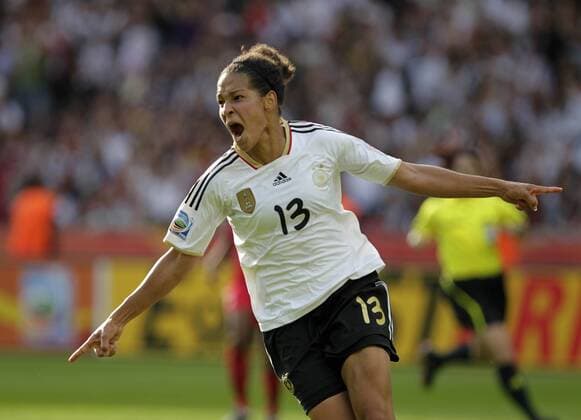 FIFA Women s World Cup Germany 2011-FIFA Damen-Fussball Weltmeisterschaft 2011 in Deutschland-Eröffnungsspiel Deutschland-Canada 2-1 im Olympiastadion in Berlin-Celia Okoyino da Mbabi freut sich nach ihrem Treffer zum 2-0- DFB
