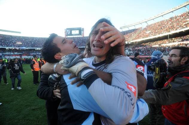 BUENOS AIRES, - Players of Belgrano celebrate the promotion to first division after the Argentina s Promotion football match against River Plate in Buenos Aires, capital of Argentina, June 26, 2011. ---  o0 Aufstieg Aufsteiger