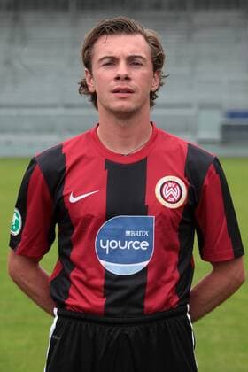 29.06.2011 , 3. Liga , offizieller Fototermin des SV Wehen Wiesbaden zur Saison 2011 2012. Nikolas Ledgerwood.