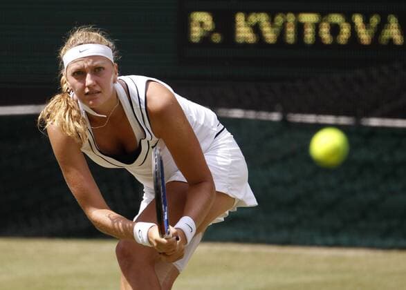 Wimbledon Championships 2011, AELTC,London, ITF Grand Slam Tennis Tournament . Damen Finale,Petra Kvitova (CZE), Einzelbild,Aktion,Halbkoerper,Querformat,