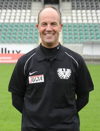 04.07.2011,Fussball, 3. LIGA, Saison 2011 2012, SPORTANLAGE PREUßEN MÜNSTER STADION, Münster Fototermin SC Preußen Münster 2011 2012 Portrait Marc Fascher (Trainer SC Preußen Münster)