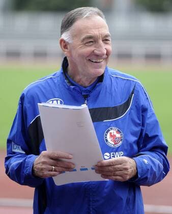 Trainer Bernd Schröder, 1.FFC Turbine Potsdam - Auftakttraining, Saison 2011 2012, Fußball, Frauen, Potsdam, 04.04.2011,