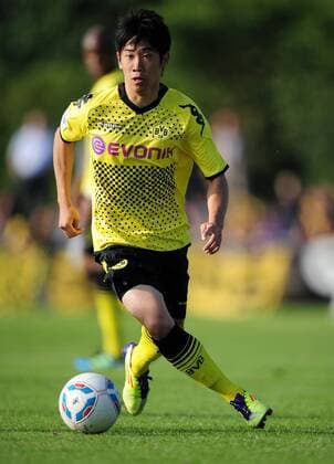 FUSSBALL 1. BUNDESLIGA SAISON 2011 2012 TESTSPIEL Sauerland Auswahl - Borussia Dortmund 04.07.2011 Shinji KAGAWA (Borussia Dortmund) am Ball 