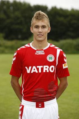 Fussball-3.Bundesliga, Saison 2011 2012 -Mannschaftsvorstellung Rot-Weiß Oberhausen im Hotel Klosterpforte in Harsewinkel-Marienfeld am 04.07.2011.Herren,hoch,Porträt,Einzelbild,Fotoshooting, Jannis Schliesing
