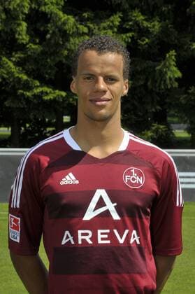Timothy Chandler, 1. FCN, bei der Vorstellung zur Saison 2011 2012 in Nürnberg; 05 07 2011 -