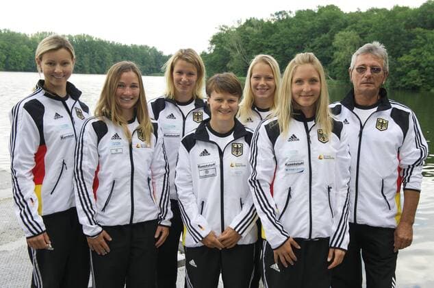 Kanurennsport Kienbaum 05.07.2011 Nationalteam Deutschland Kajak Damen vlnr Nicole REINHARDT Conny WASSMUTH Franziska WEBER Silke HÖRMANN Tina DIETZE Carolin LEONHARDT Trainer Jochen ZÜHLKE