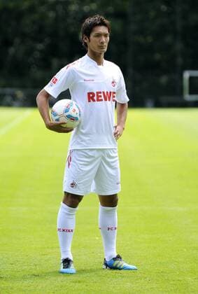 Fussball, Fototermin zur Bundesliga-Saison 2011 2012: 1. FC Köln: Tomoaki Makino. Aktion, Einzelbild, Freisteller.