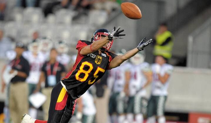 AMERICAN FOOTBALL - IFAF WM 2011, GER vs MEX INNSBRUCK,AUSTRIA,08.JUL.11 - DIVERS, AMERICAN FOOTBALL - IFAF Weltmeisterschaft, Länderspiel, Deutschland vs Mexiko. Bild zeigt Dominik Hanselmann (GER). 