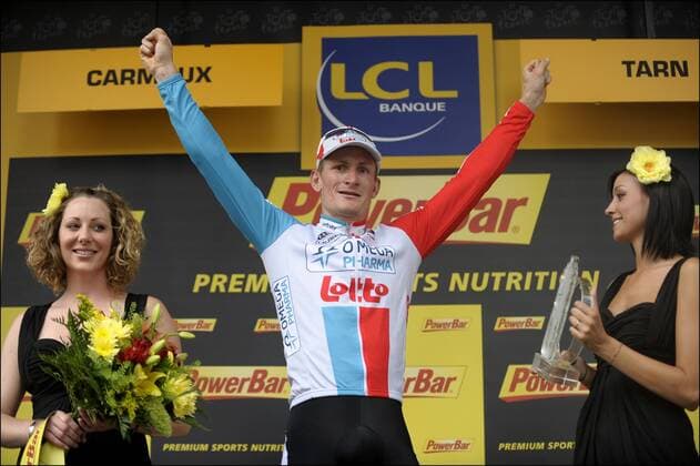 Andre GREIPEL (ALL OMEGA PHARMA - LOTTO) Cyclisme : Tour De France - Etape 10 - Aurillac - Carmaux - 12.07.2011 - PhotoNews Panoramic  o0 Etappensieger Siegerehrung