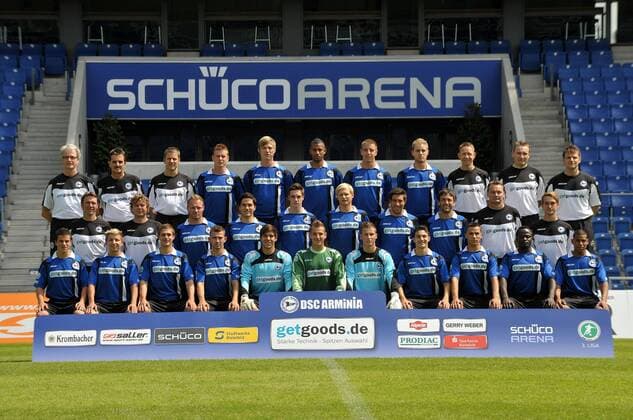 12-07-2011 pmk MS136060 Fussball Herren 3.Liga Saison 2011 2012 Arminia Bielefeld Fototermin BRAUNS NEUNDORF DICKOB AHLSCHWEDE KLOS APPIAH RAHN BURMEISTER SCHONZ WESTERHOLD SCHWEIKA VON AHLEN KRAEMER HUEBNER JERAT LANGEMANN HORNIG SCHOENFELD SCHULER KOSTMANN BAEUMLER DEMME RZATKOWSKI SCHUETZ RIEMER ORTEGA MORENO PLATINS SCHMIDT MARZULLO KOESE AGYEMANG HERNANDEZ