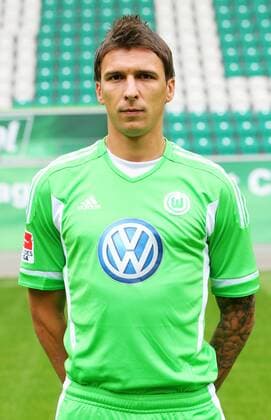Mario Mandzukic Aktion Portrait Portraet Porträt Einzelbild Freisteller 12.07.2011 VfL Wolfsburg Fußball Fussball Volkswagen Arena Mannschaftsfototermin Teamfototermin Herren DFL Bundesliga Saison 11 12