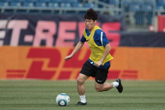 12 JUL 2011: Manchester United s Ji-Sung Park (13). Manchester United practiced at Gillette Stadium in Foxborough, Massachusetts on July 12, 2011 as part of the Herbalife World Football Challenge. SOCCER: JUL 12 World Football Challenge - Manchester United Practice Icon482110712067 EDITORIAL USE ONLY