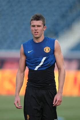 12 JUL 2011: Manchester United s Michael Carrick (16). Manchester United practiced at Gillette Stadium in Foxborough, Massachusetts on July 12, 2011 as part of the Herbalife World Football Challenge. SOCCER: JUL 12 World Football Challenge - Manchester United Practice Icon482110712119 EDITORIAL USE ONLY