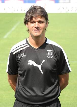 12.07.2011,Fussball, 3. LIGA, Saison 2011 2012, OSNATEL ARENA, Osnabrück Fototermin VfL Osnabrück 2011 2012 Portrait Uwe Fuchs (Trainer VfL Osnabrück)