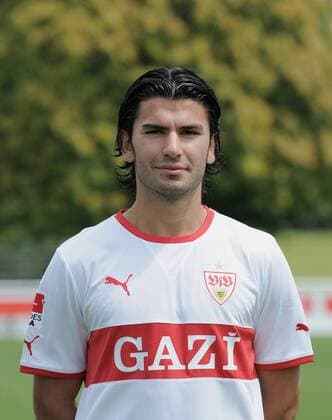 Fussball 1. Bundesliga 2011 2012 14.07.2011 Fototermin beim VfB Stuttgart Serdar Tasci (VfB Stuttgart) 
