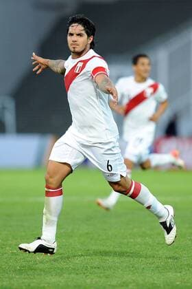 Cordoba, 16.07.2011 - Copa America 2011 - Colombia vs Peru --- Celebration of Juan Manuel Vargas  o0 Aktion Einzelbild