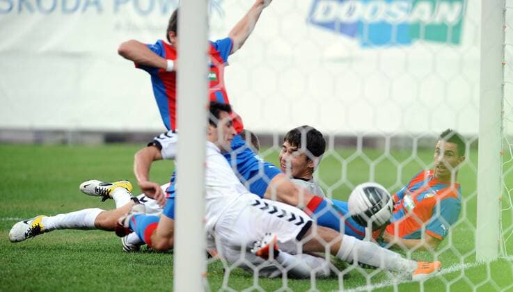 Champions League 2. qualification match Viktoria Pilsen against Pyunik Yerevan on July 19, 2011 in Pilsen, Czech Republic. Pictured Varazdat Haroyan, Milan Petrzela, Karen Israelyan. (CTKxPhoto PavelxRakusan) CTKPhoto8201107190367401