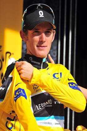 RADSPORT - Tour de France 2011 ALPE-DHUEZ,FRANKREICH,22.JUL.11 - DIVERS, RADSPORT - Tour de France 2011, 19. Etappe, Modane Valfrejus - Alpe d Huez, Siegerehrung. Bild zeigt Andy Schleck (LUX Leopard Trek). Keywords: Gelbes Trikot. 