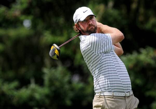 July 22 2011: Lucas Glover tees off on the 18th hole during the second round at RBC Canadian Open at Shaughnessy Golf and Country Club in Vancouver, British Columbia on Friday. PGA Golf Herren JUL 22 RBC Canadian Open - Second Round Icon1107220362 EDITORIAL USE ONLY