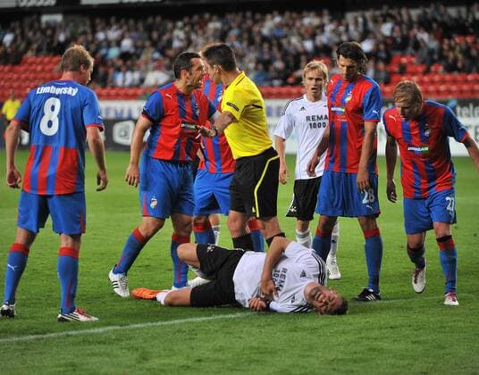 UEFA Champions League Quali, Rosenborg Trondheim v Viktoria Plzen 0:1 --- Jim Larsen , keeper Michal Danek 