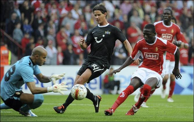 LIEGE 27 07 2011 CHAMPIONS LEAGUE qualification: (L-R) Sinan BOLAT - Dusan DJURIC - Daniel OPARE - STANDARD Lüttich vs FC ZÜRICH - 27 07 2011 PHOTONEWS PANORAMIC 