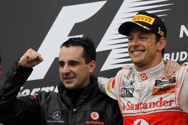 Motorsports: FIA Formula One World Championship 2011, Grand Prix of Hungary, Dave Robson (GBR, Vodafone McLaren Mercedes), 04 Jenson Button (GBR, Vodafone McLaren Mercedes), xHOCHxZWEIx